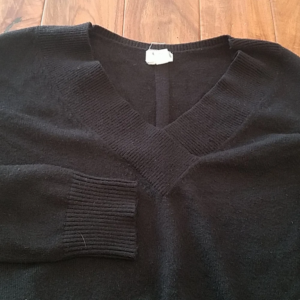 Anthropolgie Black V Neck Sweater sz L - Picture 14 of 16